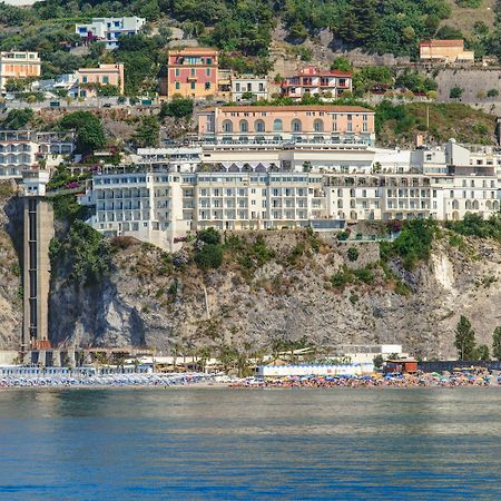 Lloyd'S Baia Hotel Vietri sul Mare Екстер'єр фото